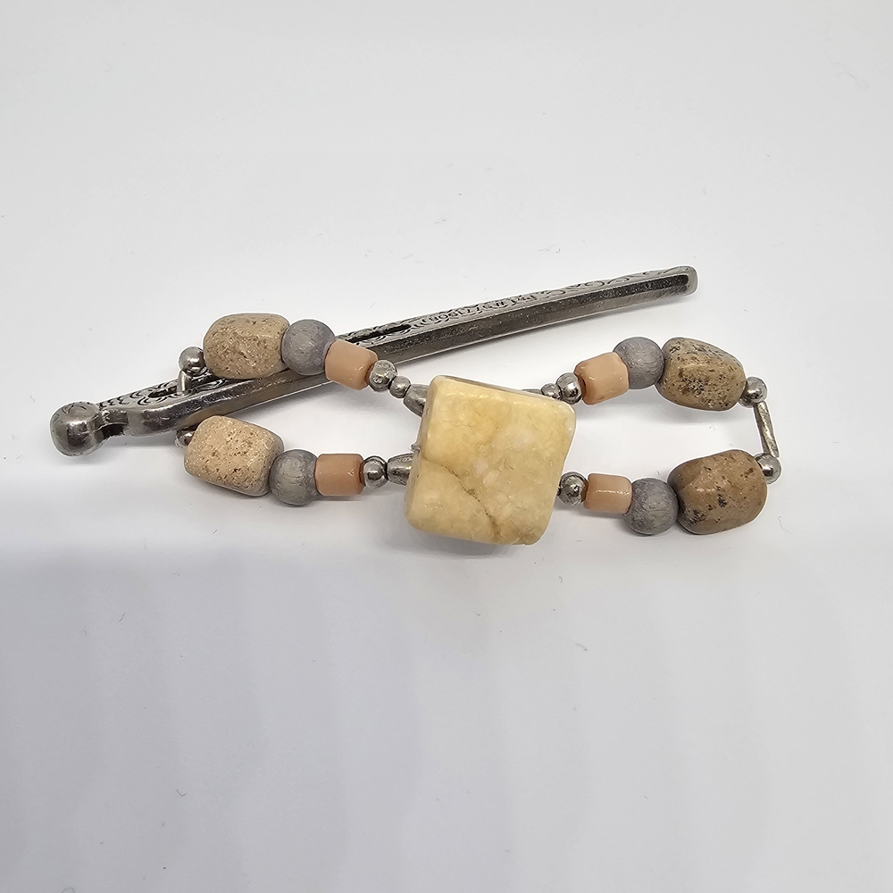 Lila Rose Small Stone Flexi With Natural Tones